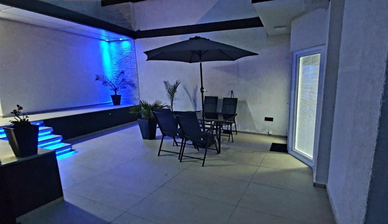 Penthouse Jacuzzi & Pool Apartmants أوباتيا المظهر الخارجي الصورة