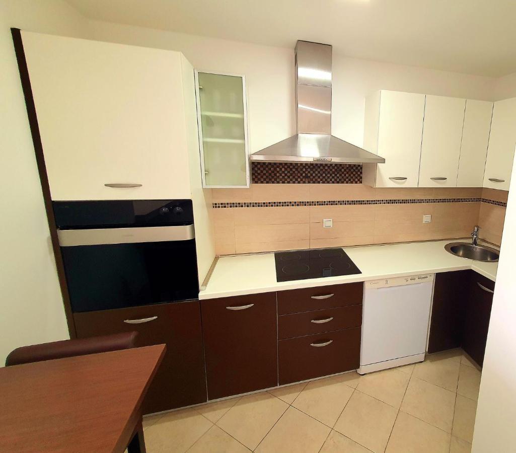 Penthouse Jacuzzi & Pool Apartmants أوباتيا المظهر الخارجي الصورة