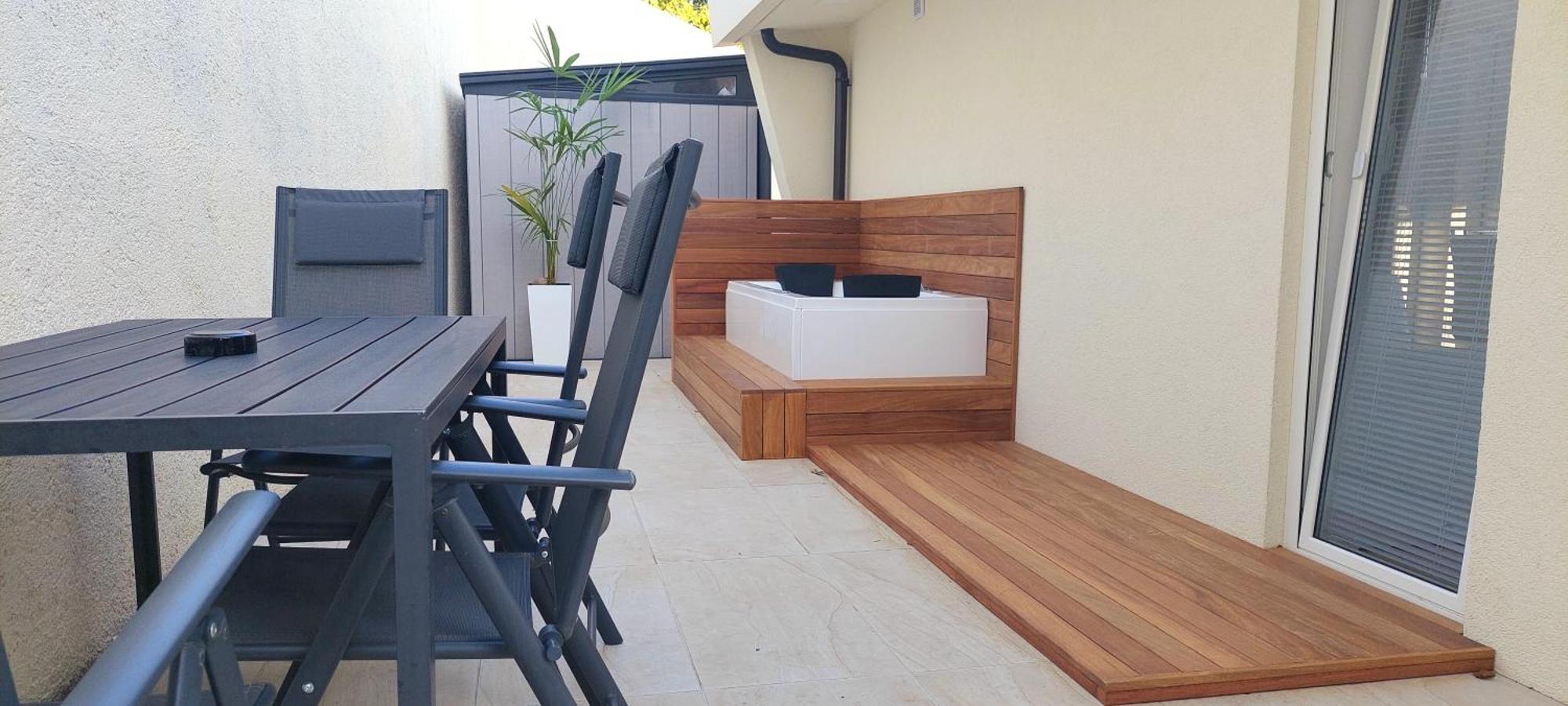Penthouse Jacuzzi & Pool Apartmants أوباتيا المظهر الخارجي الصورة