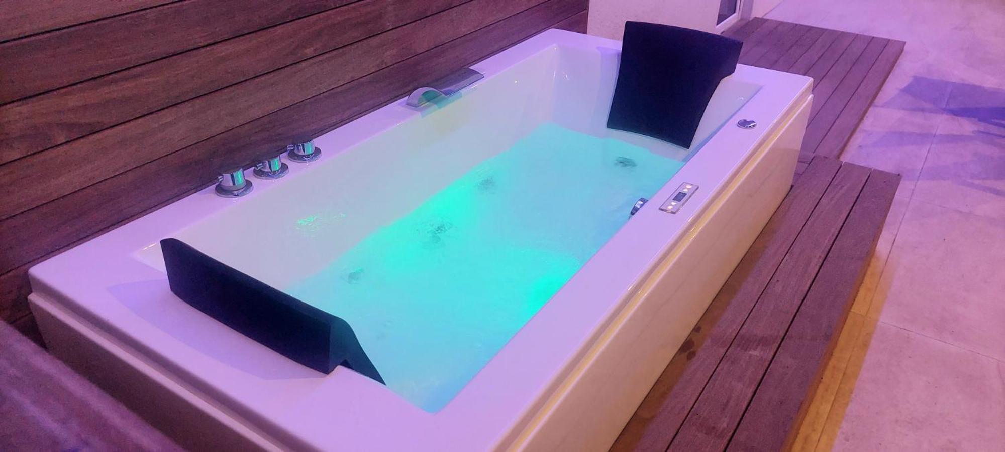 Penthouse Jacuzzi & Pool Apartmants أوباتيا المظهر الخارجي الصورة