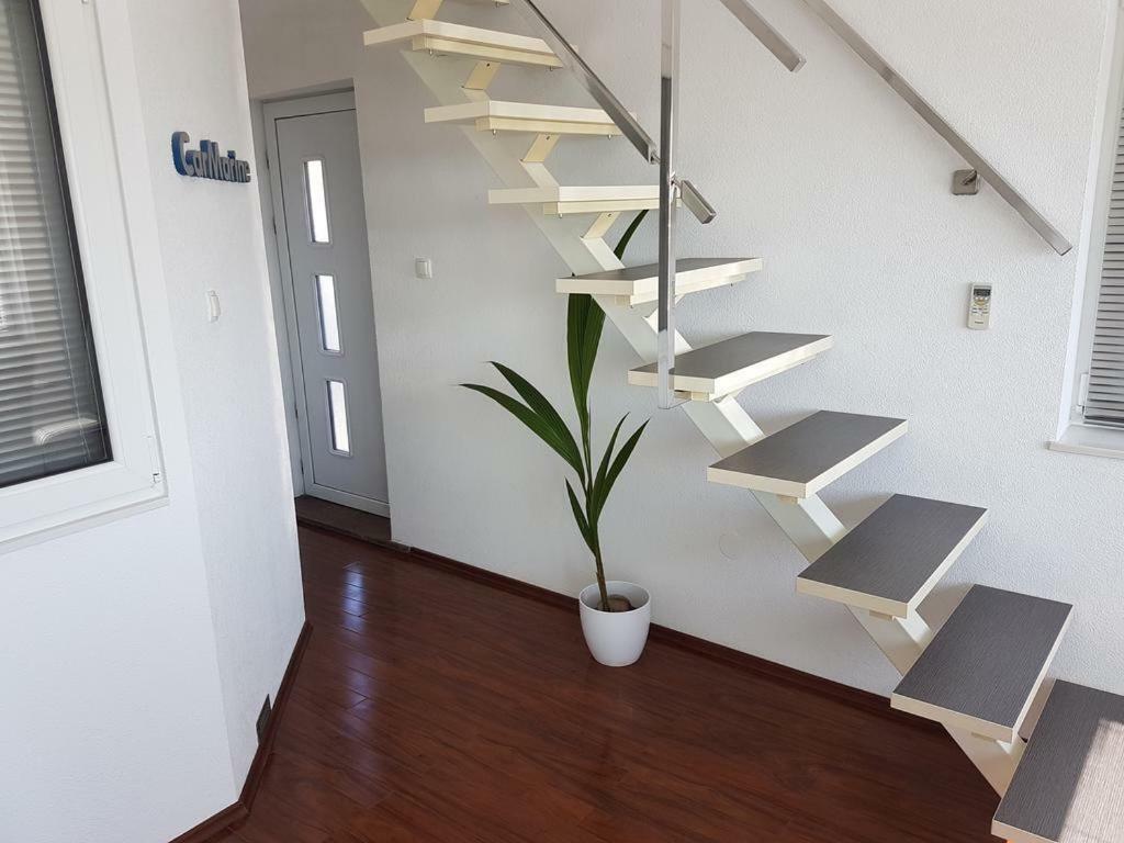 Penthouse Jacuzzi & Pool Apartmants أوباتيا المظهر الخارجي الصورة